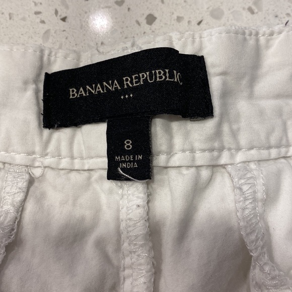 🟡 Banana Republic Short. Free with any purchase. - Picture 4 of 4